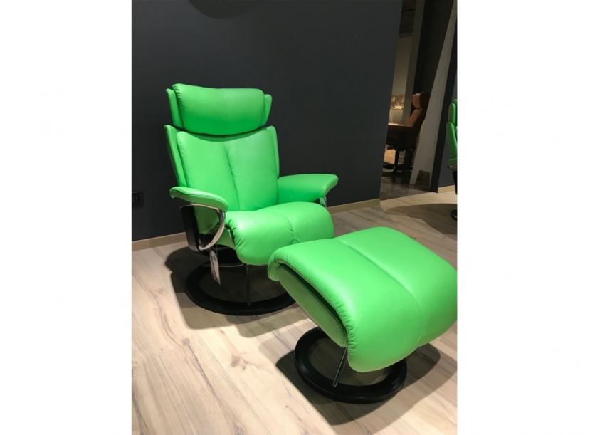 Кресло-реклайнер с пуфом Stressless Magic (S)