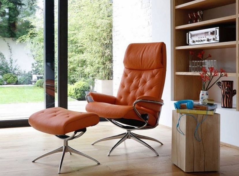 Кресло-реклайнер с пуфом  Stressless® London High Back